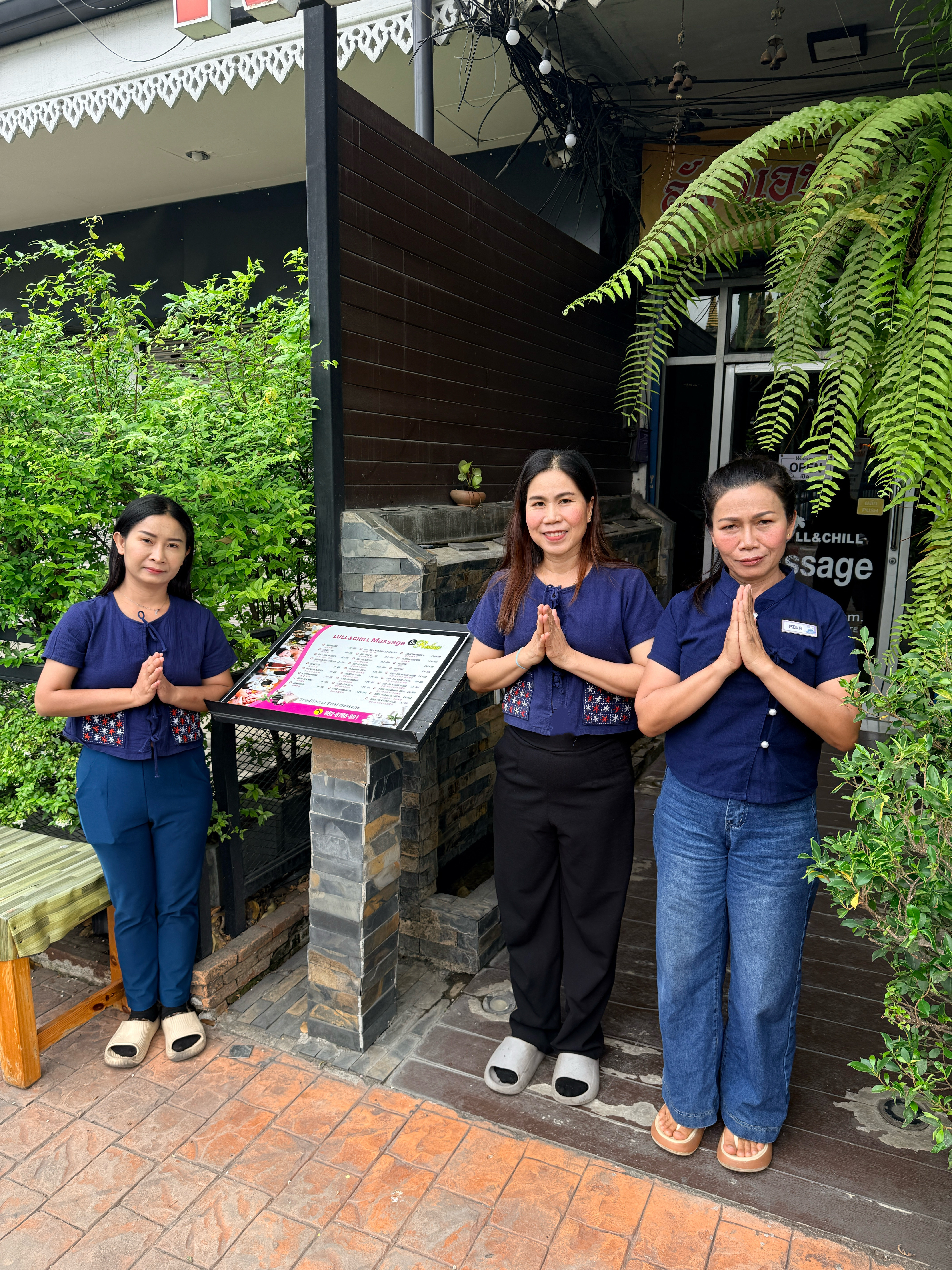 Relaxing spa massage experience